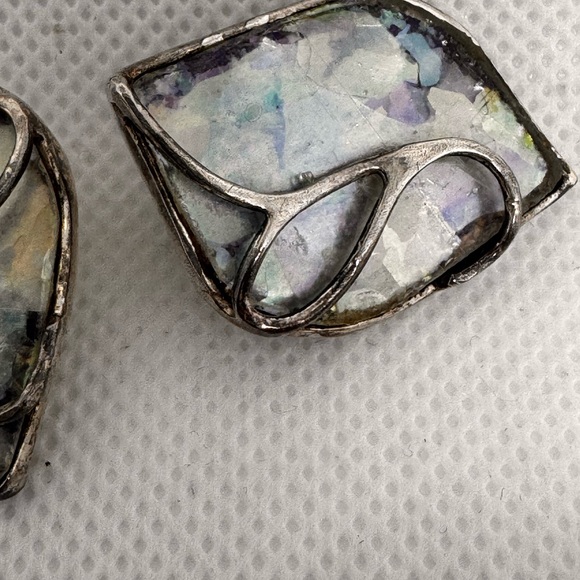 Vtg URI RAMOT Earrings ISRAEL 950 Silver Modernist Antique Roman Glass Clip on - Picture 5 of 17